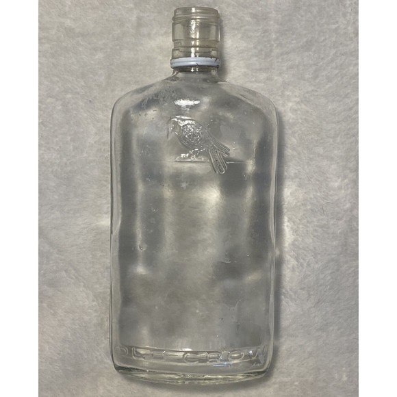 Vintage Embossed Old Crow Kentucky Bourbon Whiskey Bottle One Pint Clear - Picture 1 of 7